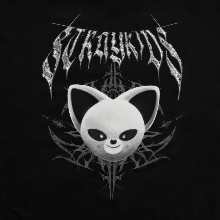 foxiny-evil-skzoo-T-shirt-straykids-world-tour-dominate-3