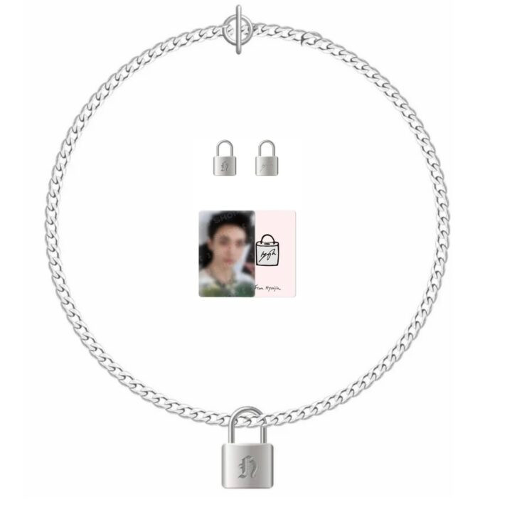 stray-kids-necklace-by-hyunjin-dominate-celebrate