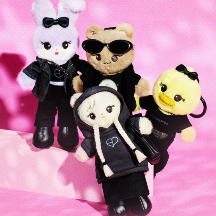 BLACKPINK CHARACTER PLUSH KEYRING LONG official group product detail