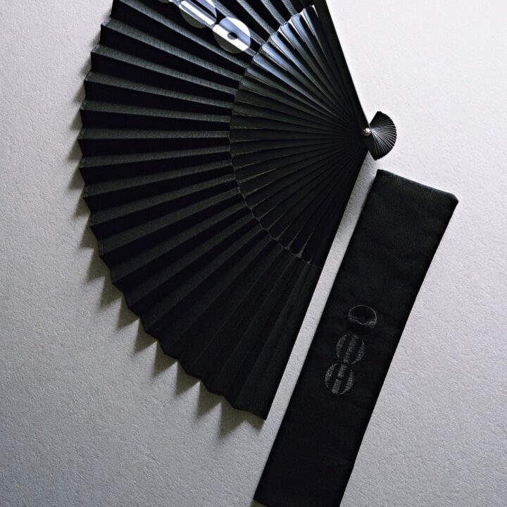 BTS POP-UP ARIRANG Folding Fan - official angled detail