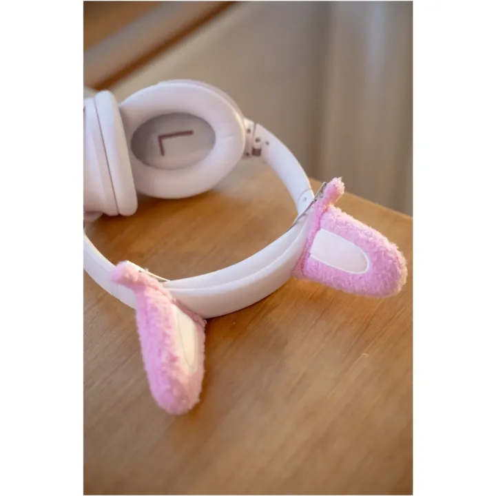 Official styling view of SKZOO Plush Hair Pins attached to headphones from Stray Kids 6th Fan Meeting.