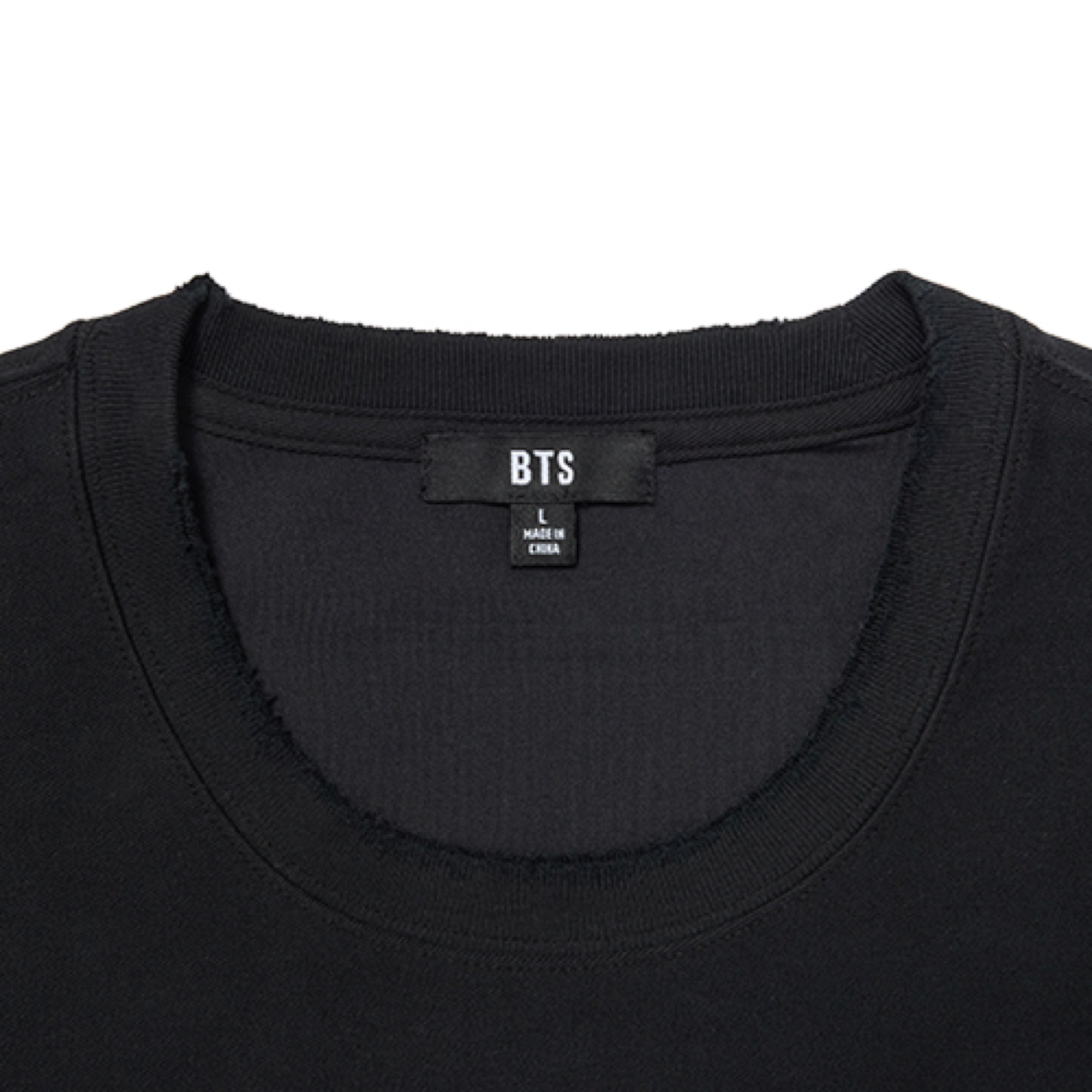 BTS WORLD TOUR ARIRANG S/S Tour T-Shirt Black - official collar label detail