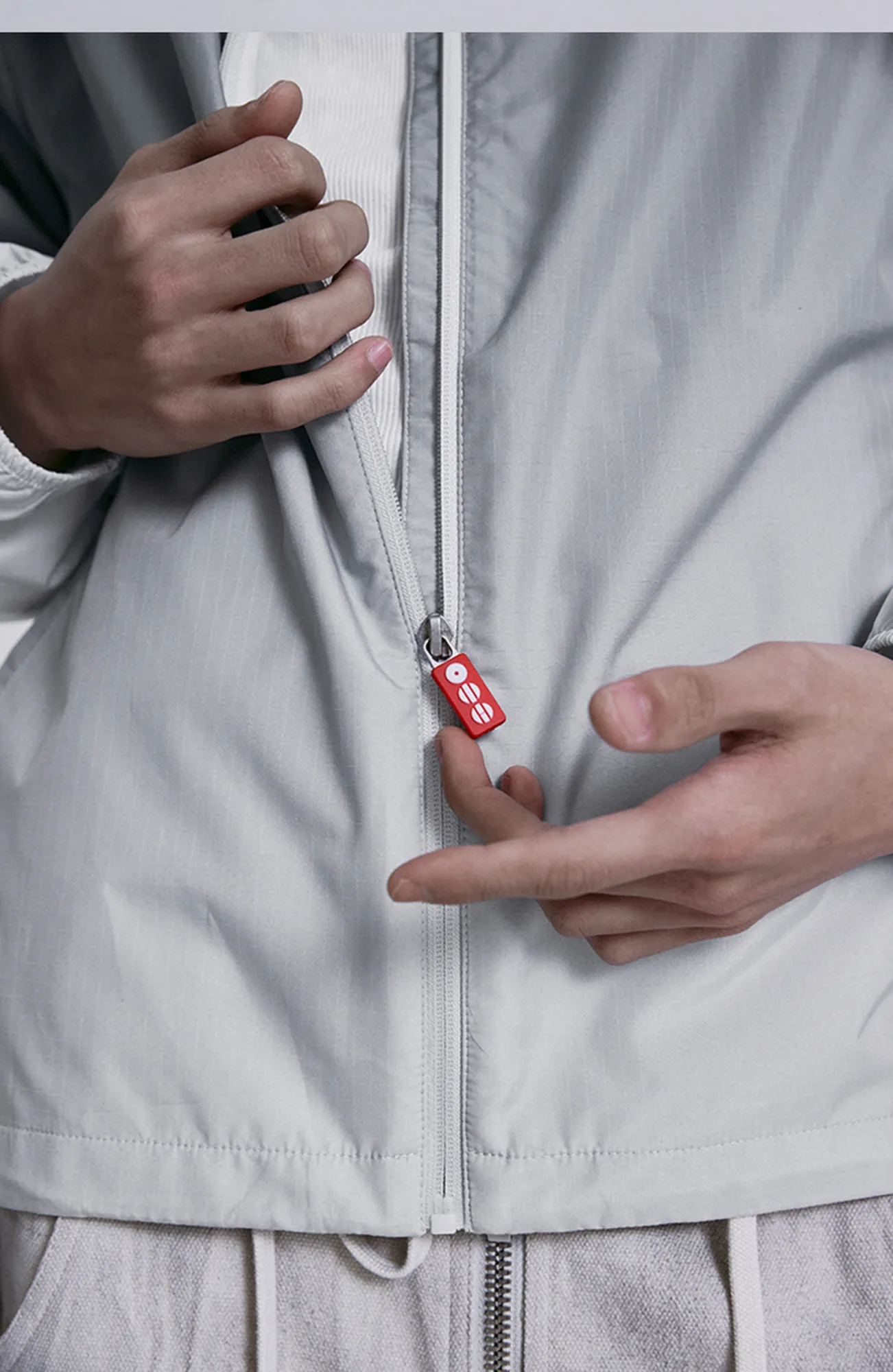 BTS ARIRANG Japan Concert Grey Wind Jacket official zipper and front material detail