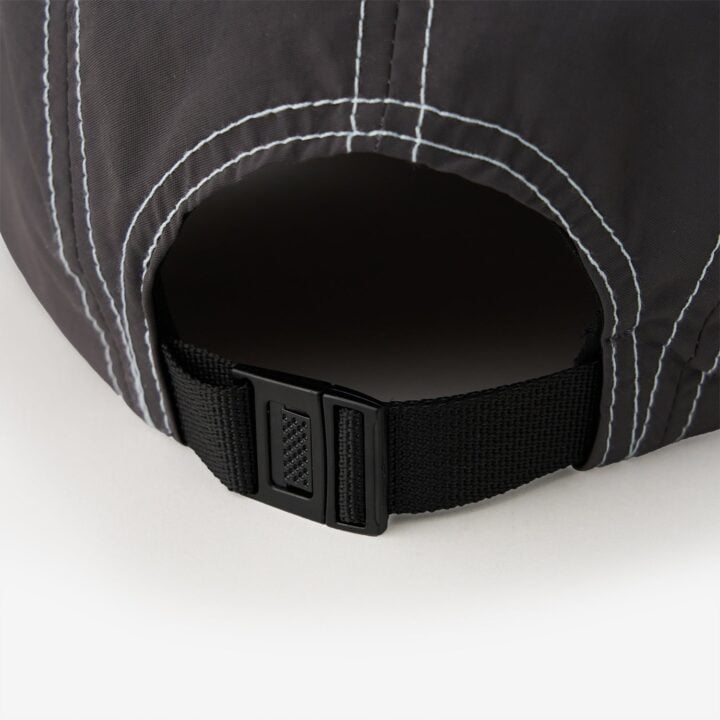 Adjustable strap detail of the Stray Kids RUN IT JAPAN official cap