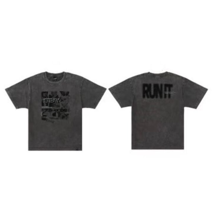 [PREORDER] Photo T-Shirt - Stray Kids World Tour Run It Japan Merch