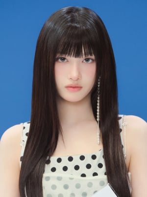 Leeseo official profile photo – IVE merchandise at KK Fans