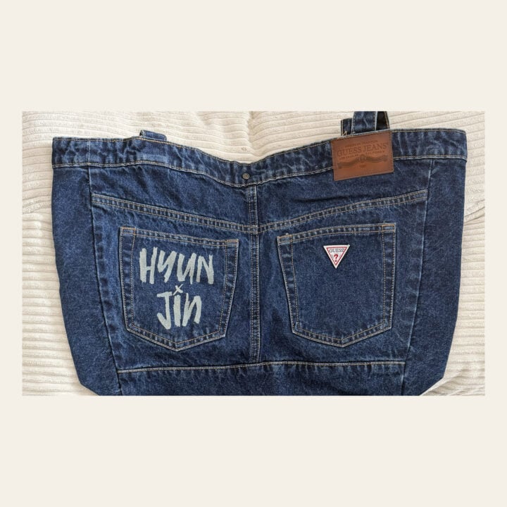 [IN STOCK] Hyunjin Guess Tote Bag - Image 3