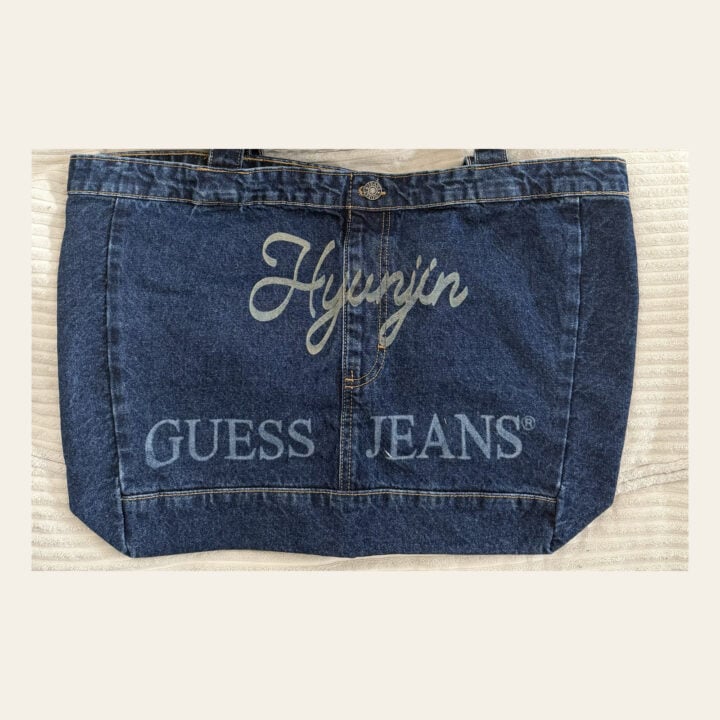 [IN STOCK] Hyunjin Guess Tote Bag - Image 6