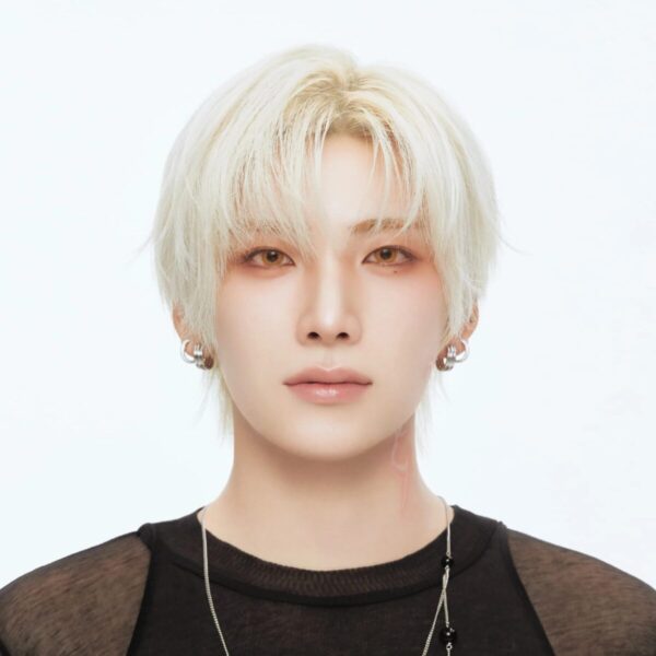 YUMA official profile photo – &TEAM merchandise at KK Fans