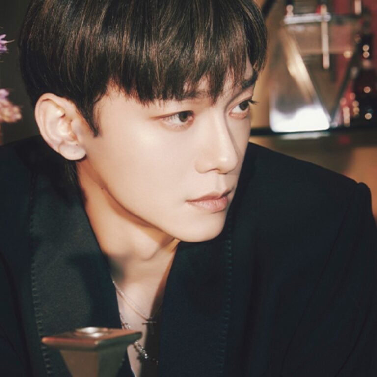 CHEN official profile photo – EXO merchandise at KK Fans