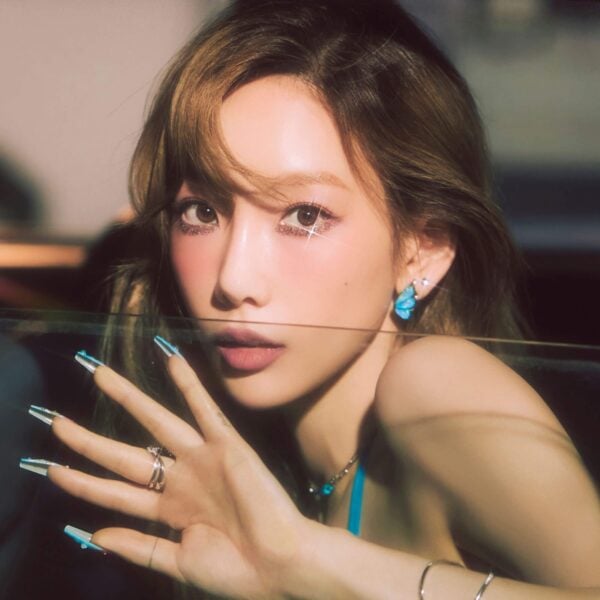 Taeyeon official profile photo – Girls' Generation merchandise at KK Fans
