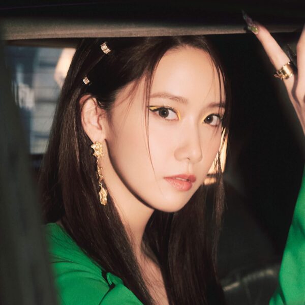 Yoona official profile photo – Girls' Generation merchandise at KK Fans
