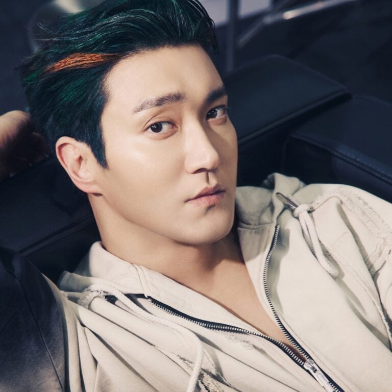 SIWON official profile photo – SUPER JUNIOR merchandise at KK Fans