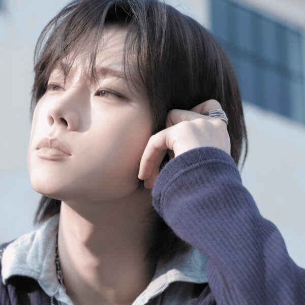 Jungsu official profile photo – Xdinary Heroes merchandise at KK Fans