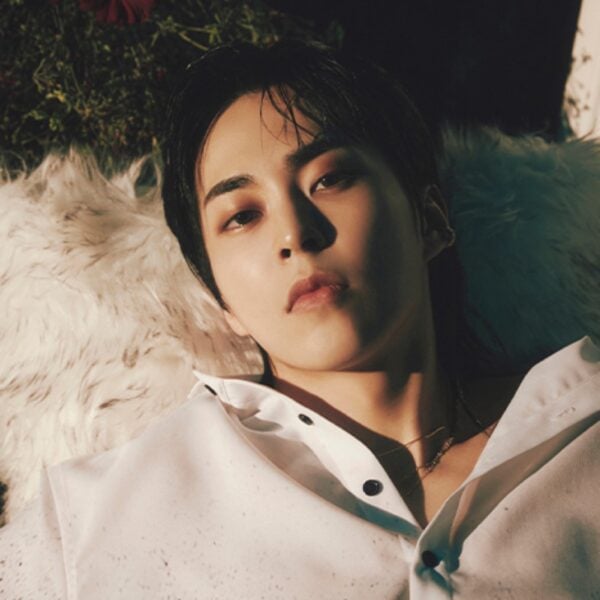 XIUMIN official profile photo โ EXO merchandise at KK Fans