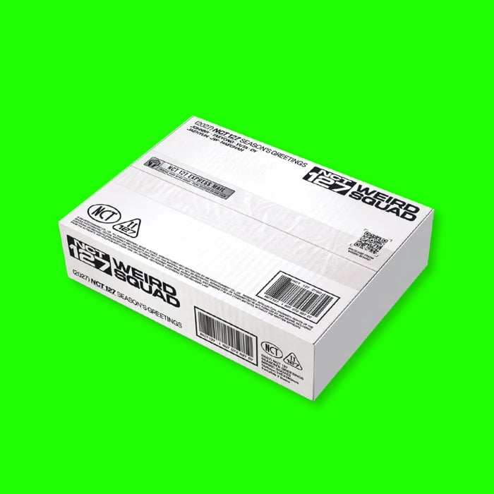 NCT 127 2027 Seasons Greetings Kit
